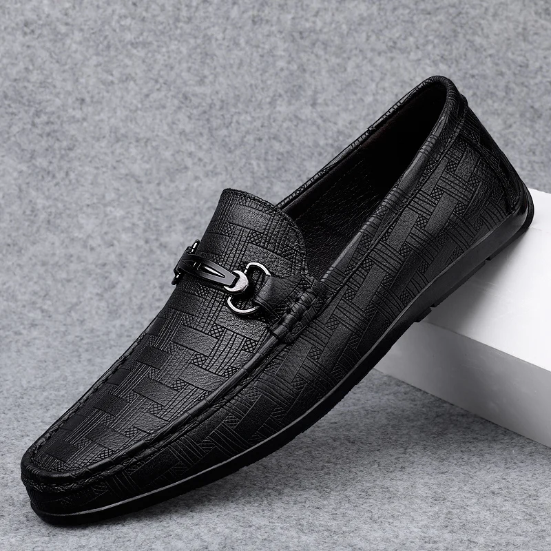 Mocasines negros de cuero para hombre, zapatos de diseñador de alta calidad, suela suave, cómodos, informales, novedad de 2022