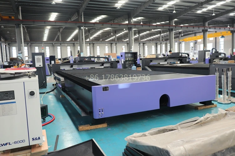 China 2040 2560 Cnc 12KW Fiber Laser Cutter Stainless Steel Sheet Metal Laser Cutting Machine