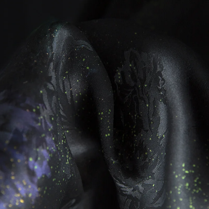 High Quality Dark Night Soteil Xiangyun Yarn 40momme Fabric High-Grade Silk Jacquard Chinese Clothing and Dress