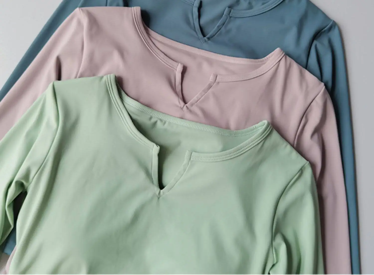 

Women's V-neck Tight Yoga Clothes Quick-drying Slimming Fitness Running Top Casual Sports Long Sleeve Fashion Ins