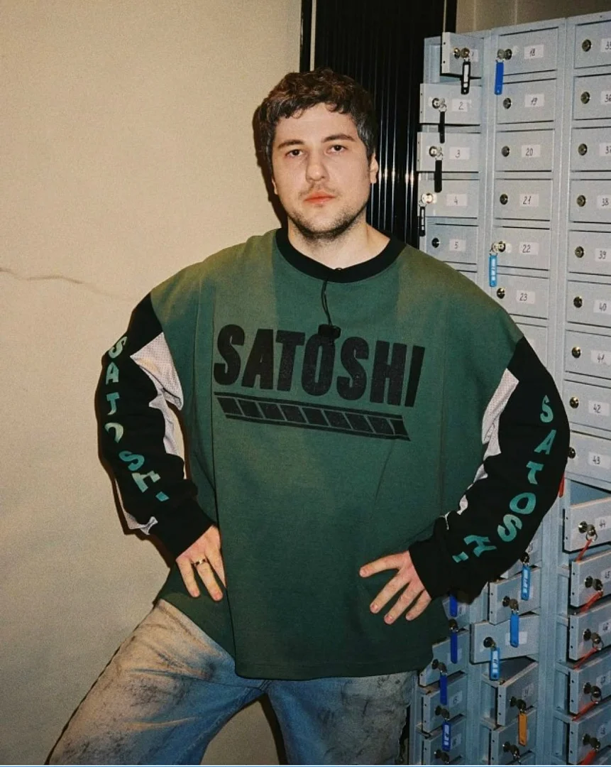 High Quality Men Contrast Patchwork SATOSHI Logo Long Sleeve Tee Vintage Oversized Loose Streetwear Fashion Casual Long Shirts