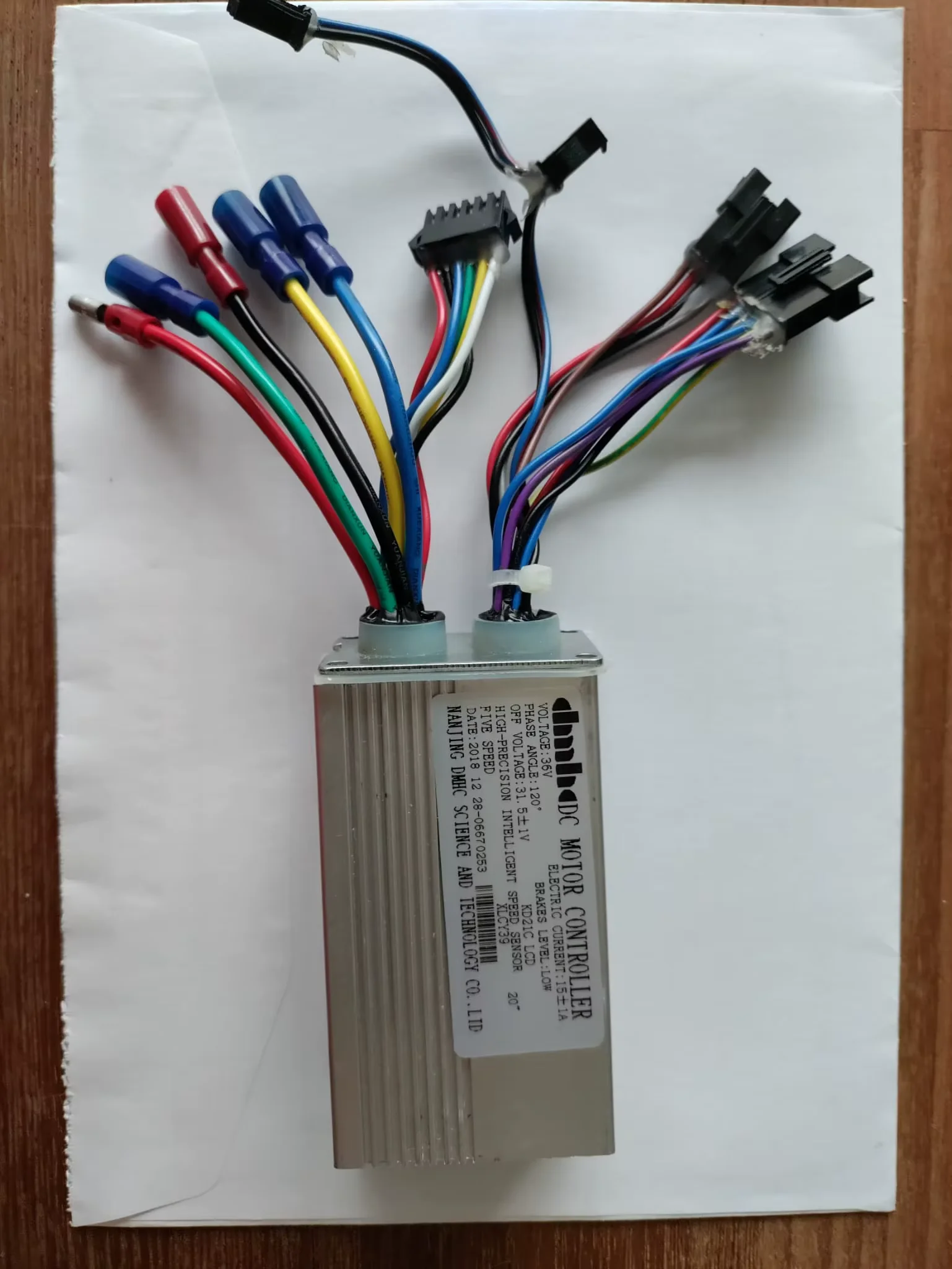 XLCY39 This is for a Customized product link with the replacement order number：3075850692592083
