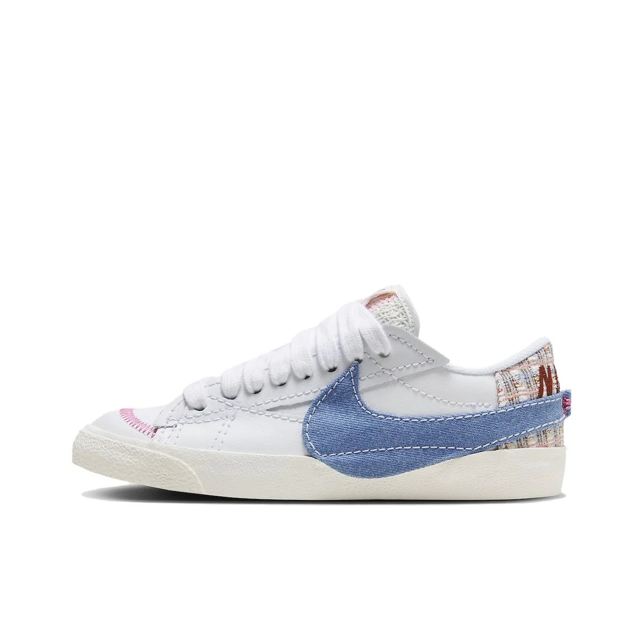 

Женские джинсовые кроссовки Nike Blazer Low 77 Jumbo Swoosh Boucle FJ7741-141