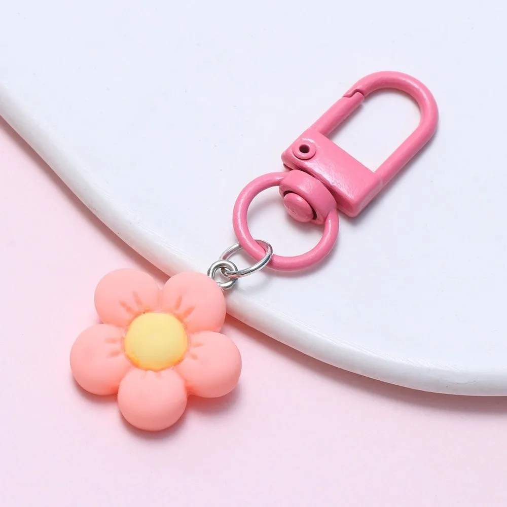 

Kawaii мультфильм красочные цветочные брелки смола цветок очаровательные аксессуары брелок кулон сумка подвеска сумка подвески