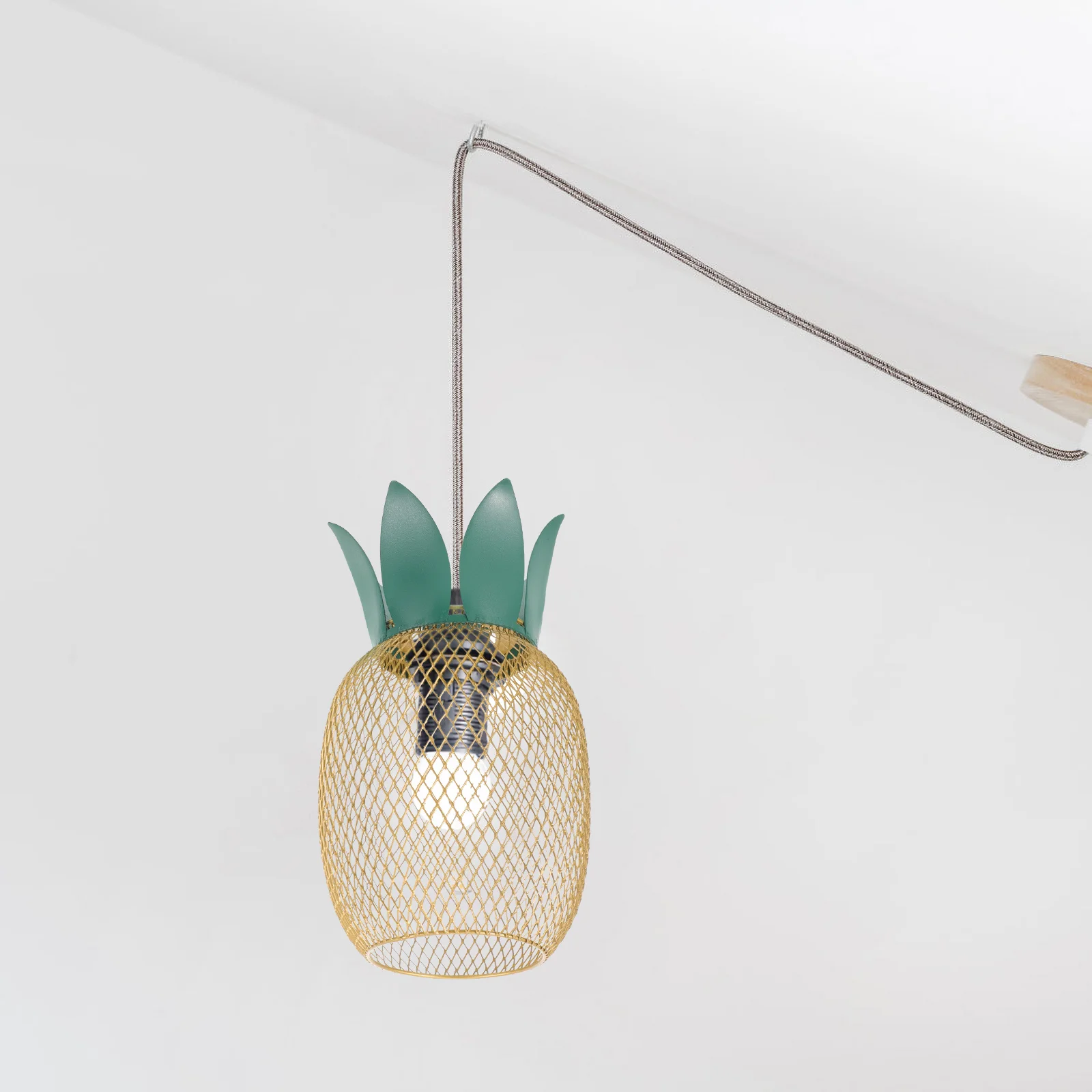 

Pineapple Shaped Metal Mesh Lampshade For Ceiling Table Floor Lamp Hollow-Out Pendant Light Cover Decorative Lamp Shade