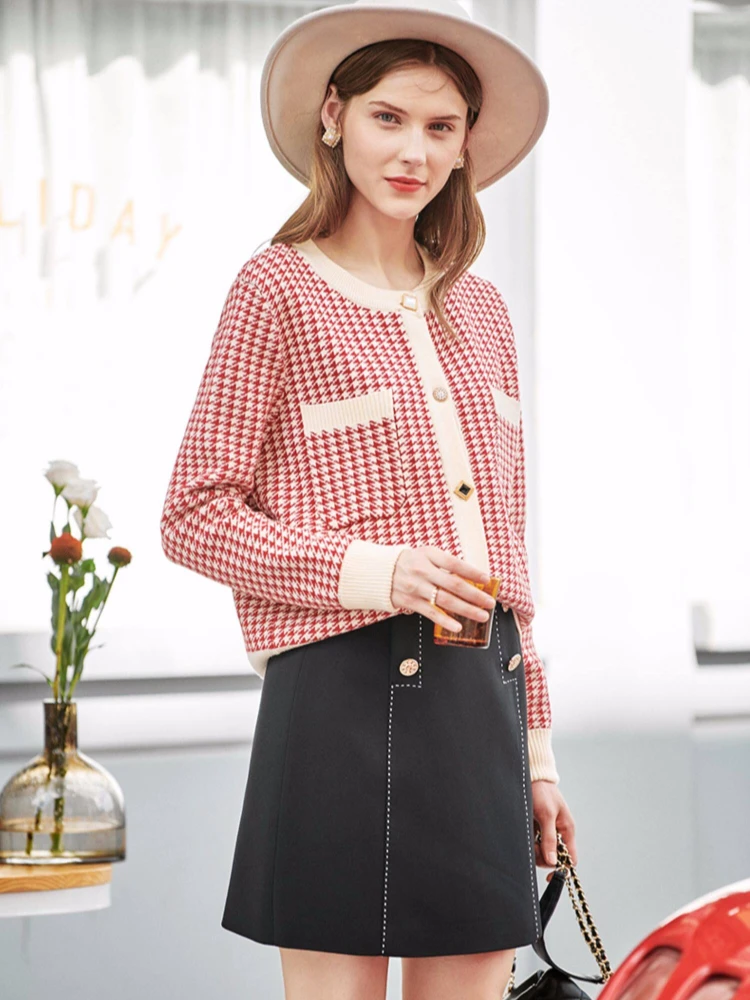 OLrain Women's Sweater Fall 2025 Fashion Woman Knitted O-neck Cardigan England Style Jacquard Plaid Female Jumpers O22DZ68561