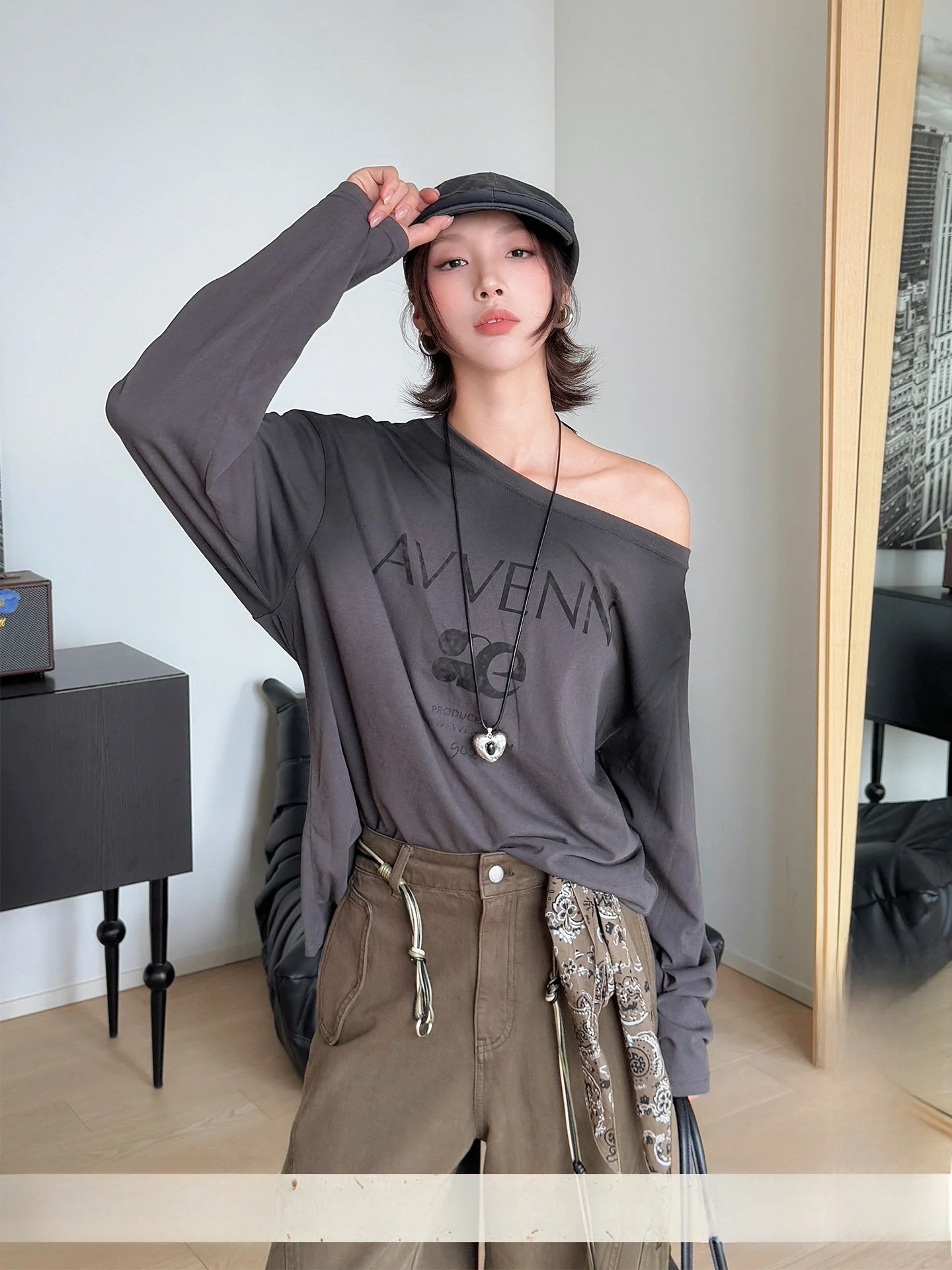 

AVVENN Винтажная футболка с асимметричным плечом и длинным рукавом, повседневная, свободного кроя, женская, модная, дышащая, удобная, из хлопка...