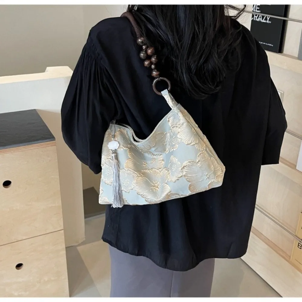 � Mittlere Kapazität ​ Damen-Schultertasche mit Stickerei ​ ​ Ethnische Muster-Stickerei ​ Nähgarn für Handarbeiten ​ ​ Quasten-Anhänger-Tasche ​ – Detail 13