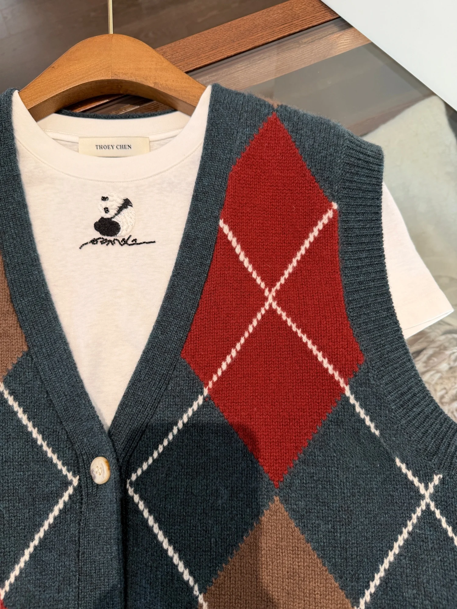 

Thoeychen Vintage Diamond Pattern Color Blo 00% Pure Camere Women's Vest Sweater Inner And Outer Wear Soft Knitted Top