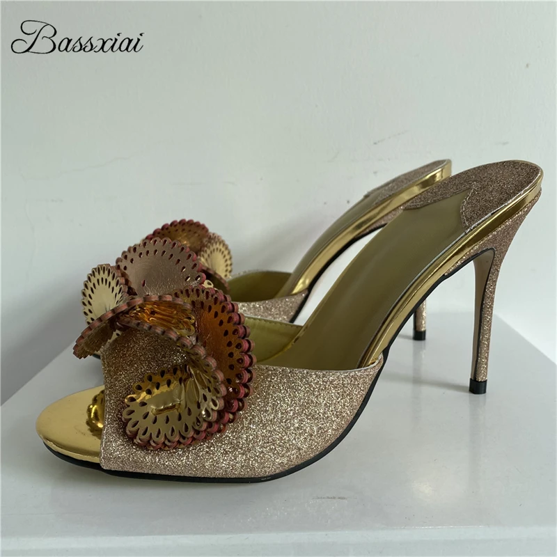 

Сложенные сандалии ручной работы с цветочным узором, женские летние тонкие сабо на шпильке 10 см с блестками и блестками на пятке с открытым носком для девочек