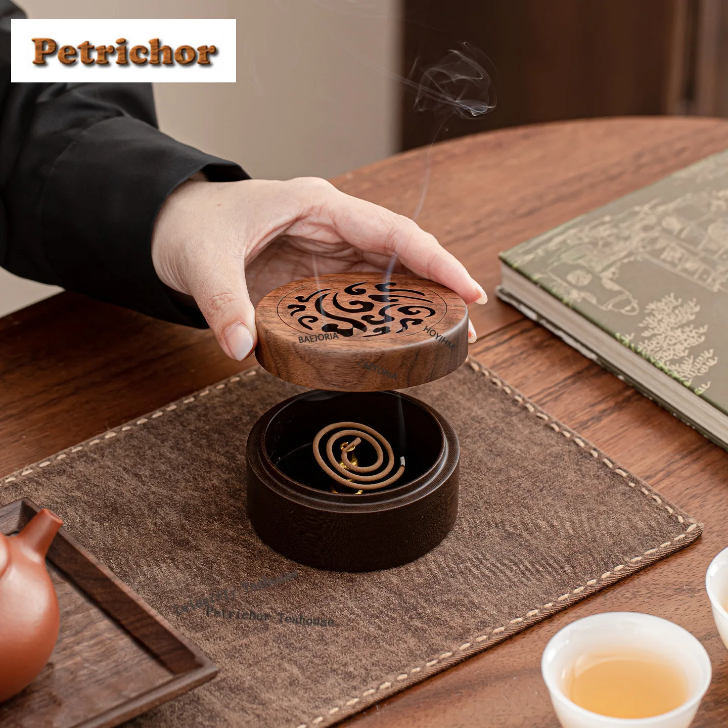 Walnut Wood Two-tone Solid Wood Incense Holder Incense Waterfall Incense Burners Aromatherapy Censer Tea Services Ornaments
