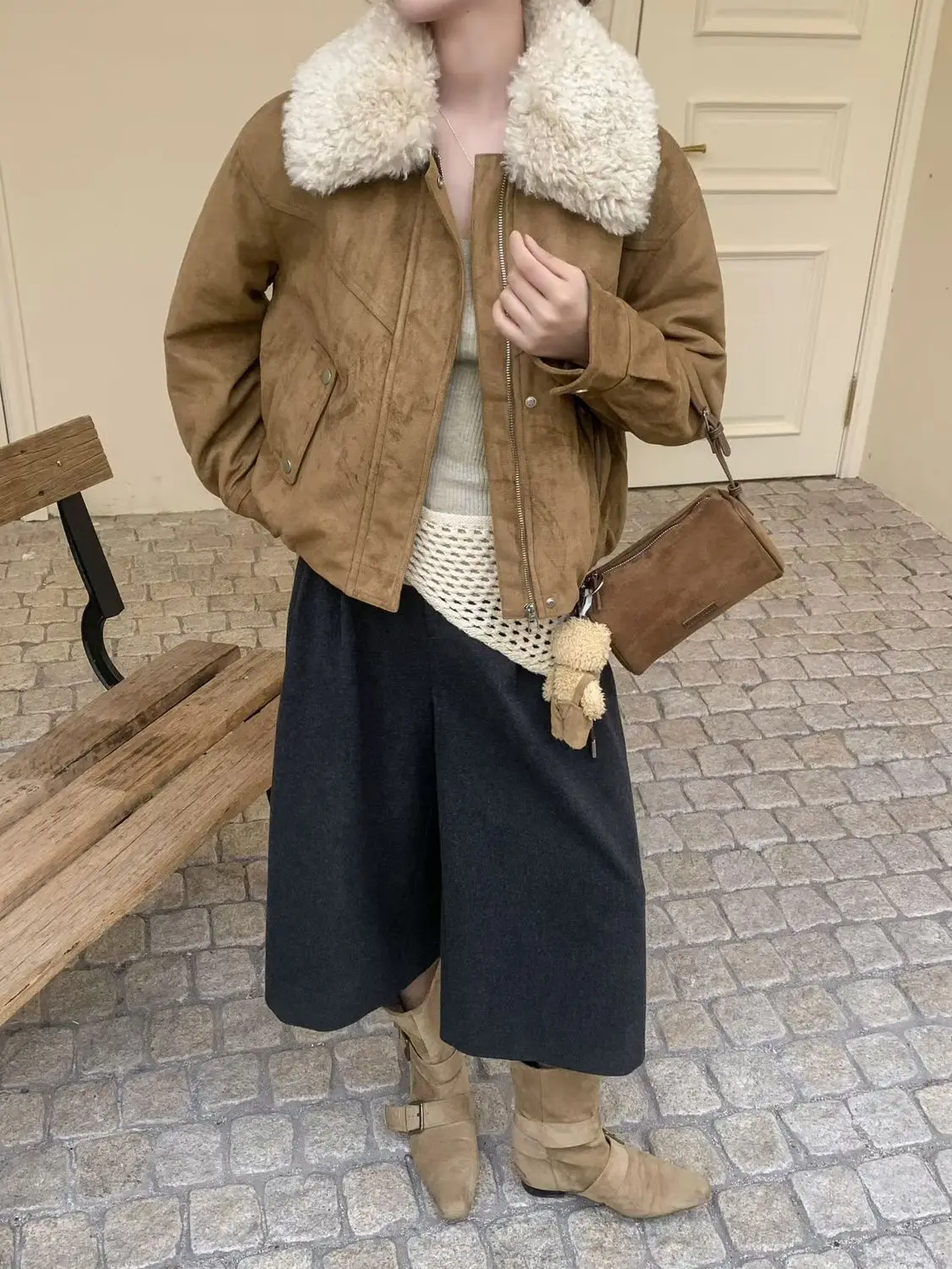 American Style Retro Thick Coat Women Autumn Winter Furry Turn-down Collar Windproof Jacket Long Sleeved Casual Jacket Top