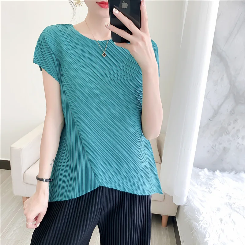 

Miyake Pleated Tops Irregular Pair Folded T-Shirt Pressure Pleated Clothes Women 2023 Round Neck Slim Fashion Peplum Niche