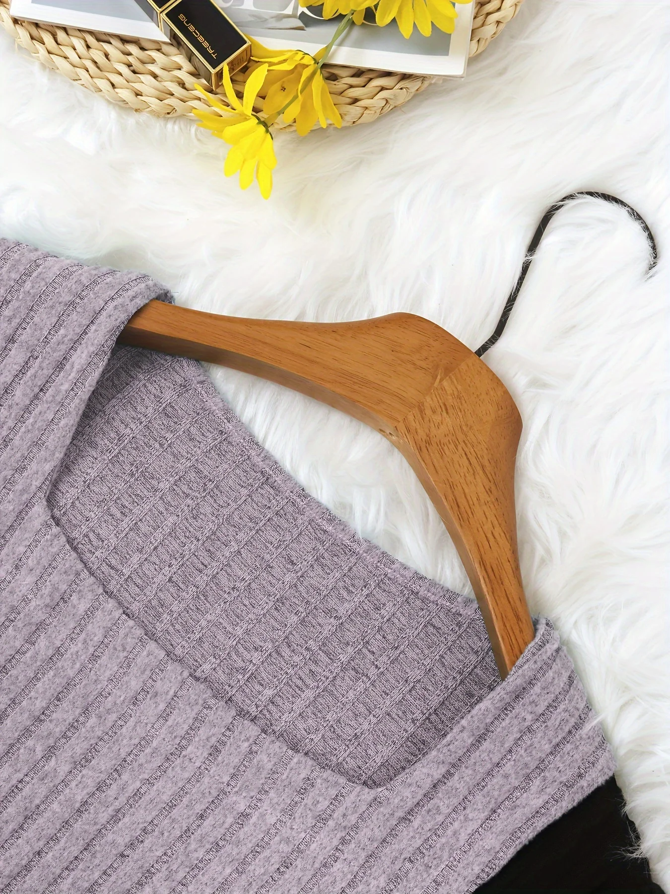 Stilvoller Plus-Size-Damenpullover mit quadratischem Ausschnitt und Farbblock-Design für modernen Chic – Detail 9
