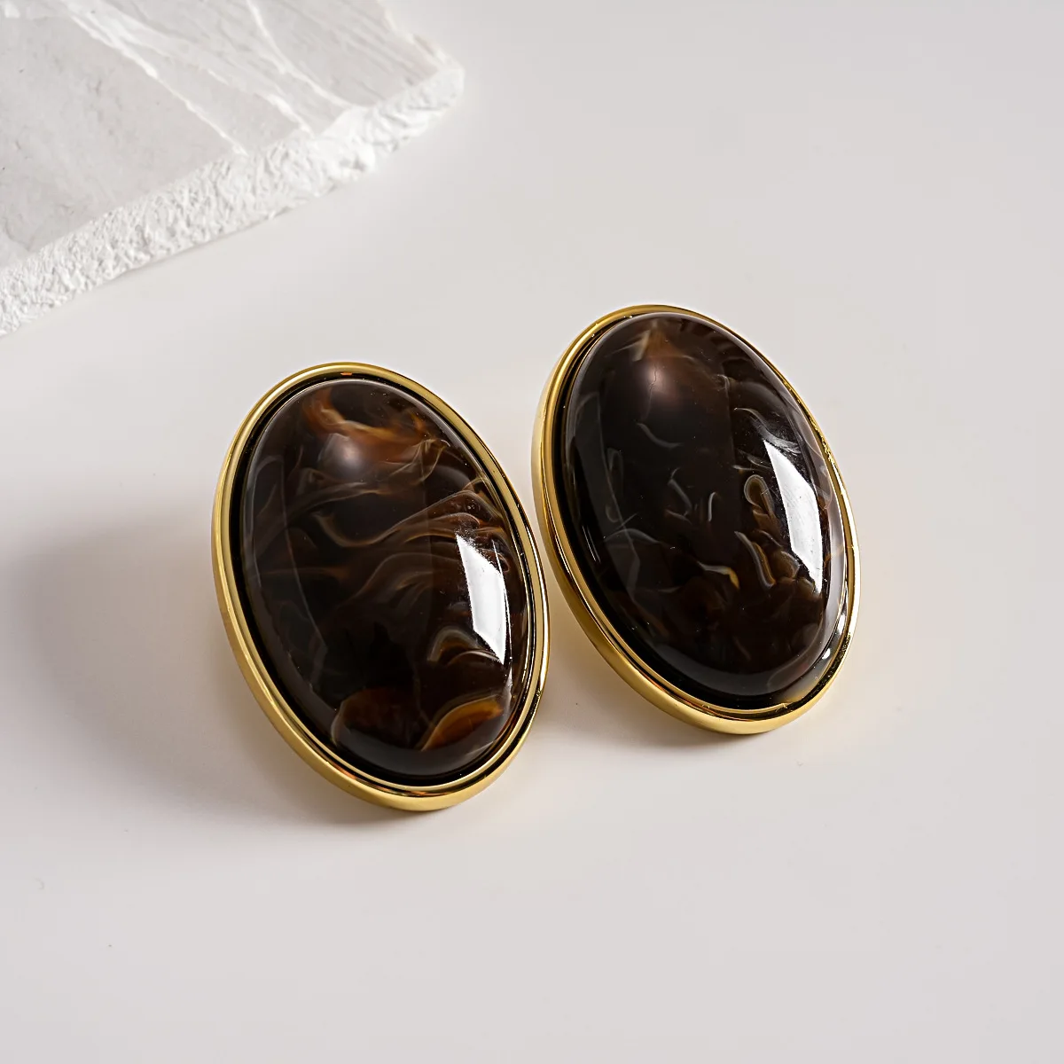 DOO MEI Mehrfarbige Retro Große Ovale Acryl-Ohrstecker für Frauen, Glatte Unregelmäßige Harz-Ohrstecker, Schmuck-Accessoires – Detail 21