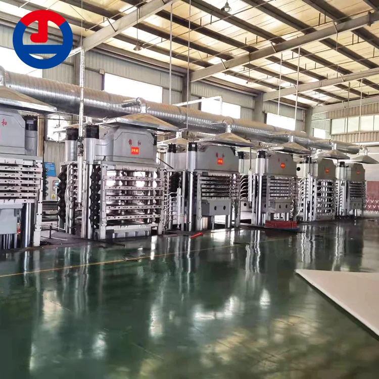 Pressa schiumogena automatica in plastica di gomma EVA digitale con PLC Prezzo competitivo per tappetino in plastica