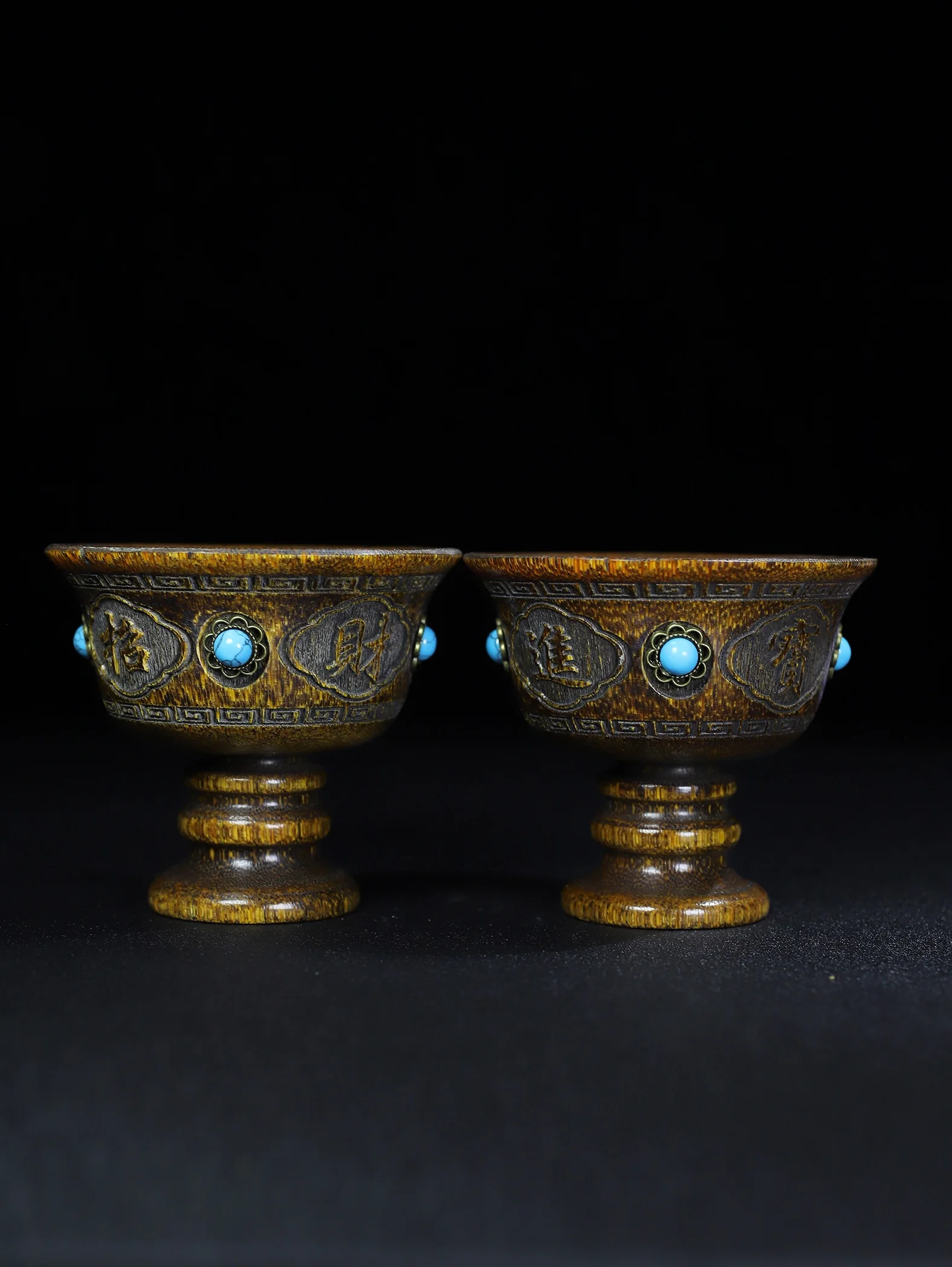 Chinese handicrafts inlaid with turquoise Xi corner bowl a pair of 