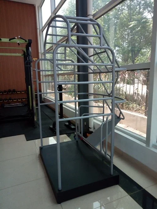 Multi Functional Fitness Equipment  Stretching Machine Rack Cage Power Cage Commercial Gym Equipment