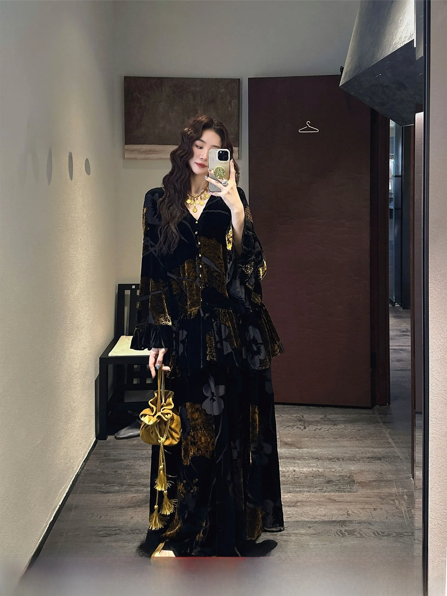 

Sanji Bla Flower Velvet Dr New Chinese Sle Embroidered Long Skirt Autumn Winter Faion New Year Ceremony Robe Women's...
