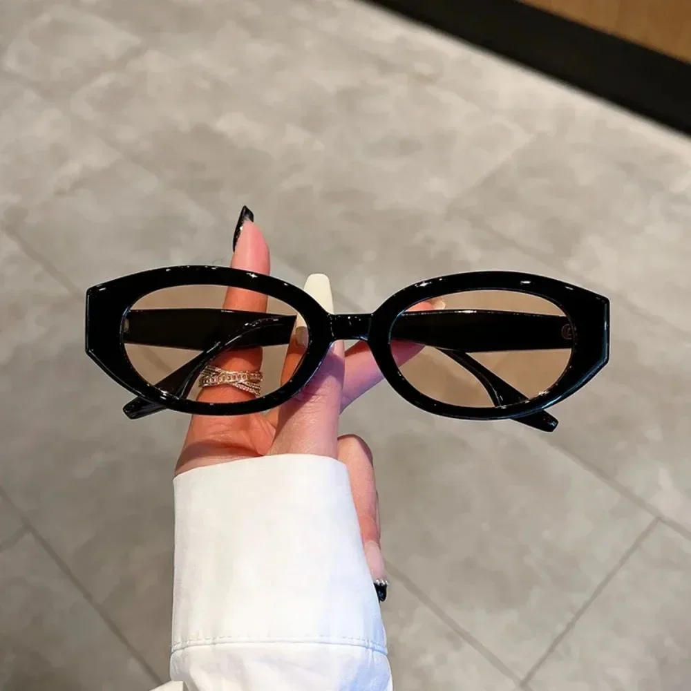 

Women's Vintage Oval Sunglasses UV400 Retro Designer Shades, Luxury Trendy Oval Frame Fashion Eyewear for Women