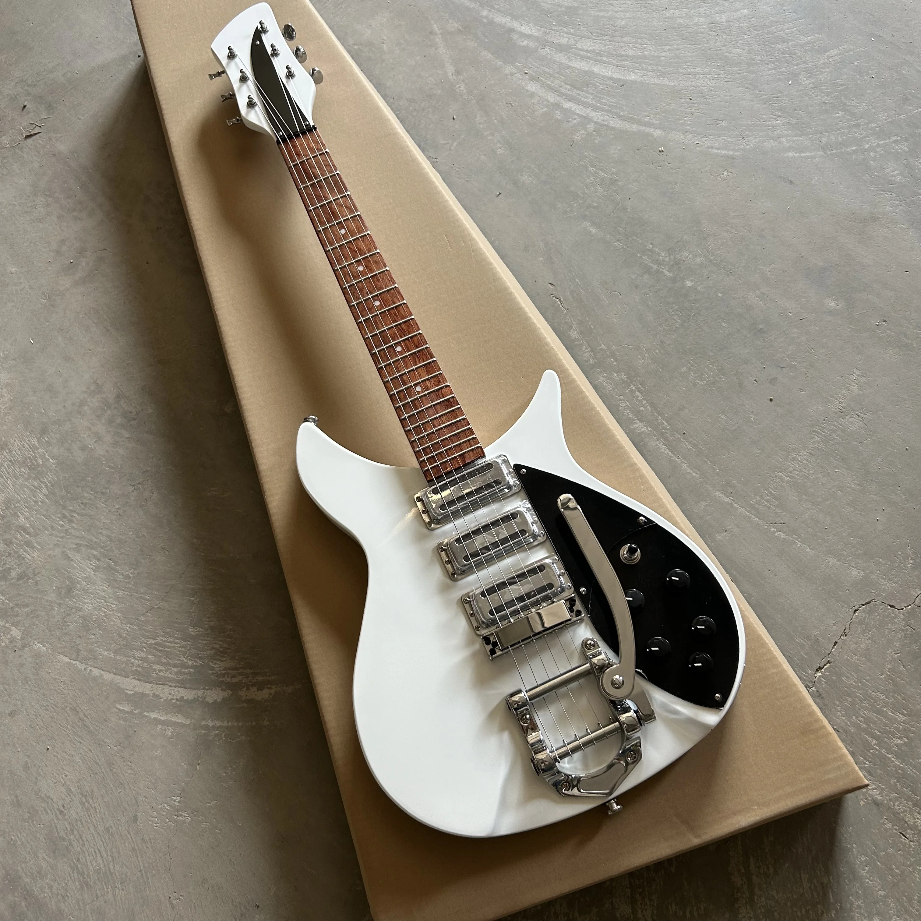 Guitarra eléctrica blanca 325, longitud efectiva de la cuerda 527MM, venta al por mayor y al por menor