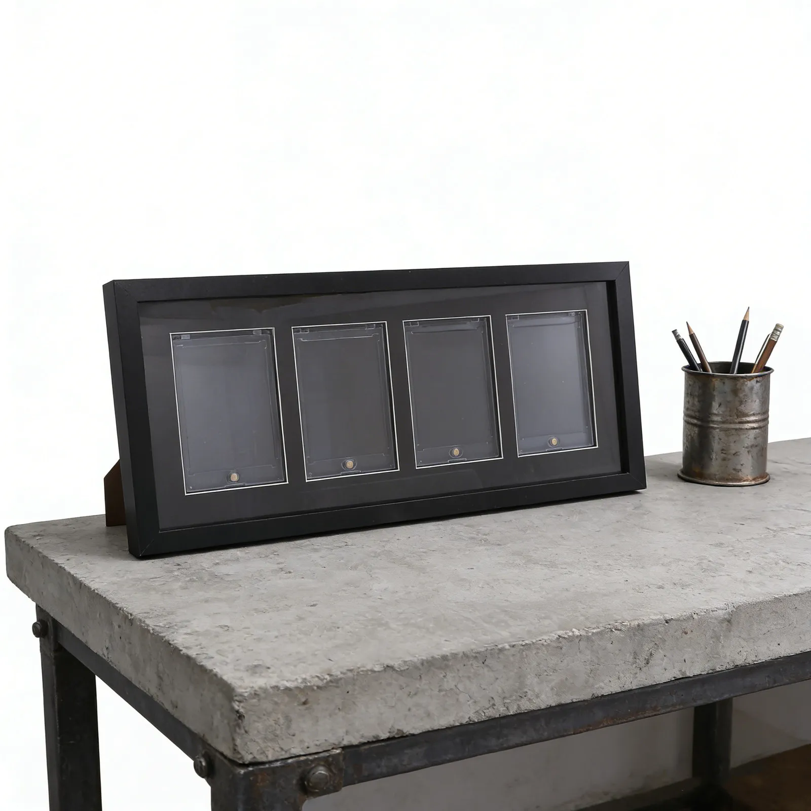 

Деревянный настенный футляр для коллекционных карточек с 4 слотами, прозрачной пылезащитной крышкой для бейсбольных, футбольных, баскетбольных и других спортивных карточек.