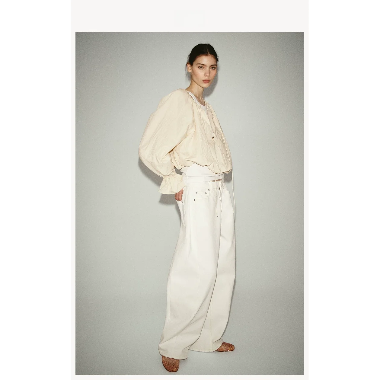 Fashionable Women's Pleated Lantern Sleeve Top Versatile Summer T-shirt Standard Fit Long Sleeve round Neck Polyester Fiber