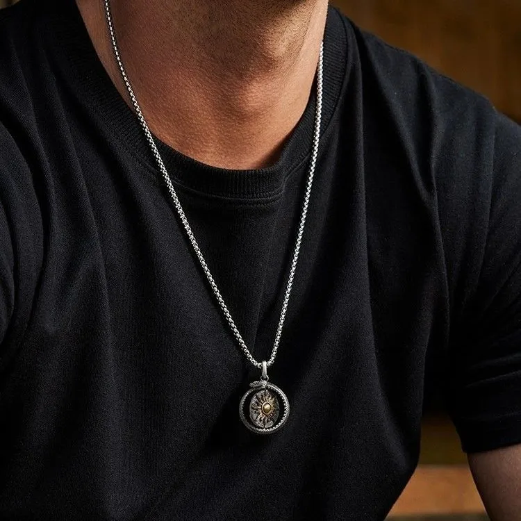 New Rotating Serpent Pendant Vintage Snake Year Men's Celestial Necklace Fashion Advanced Jewelry for Men