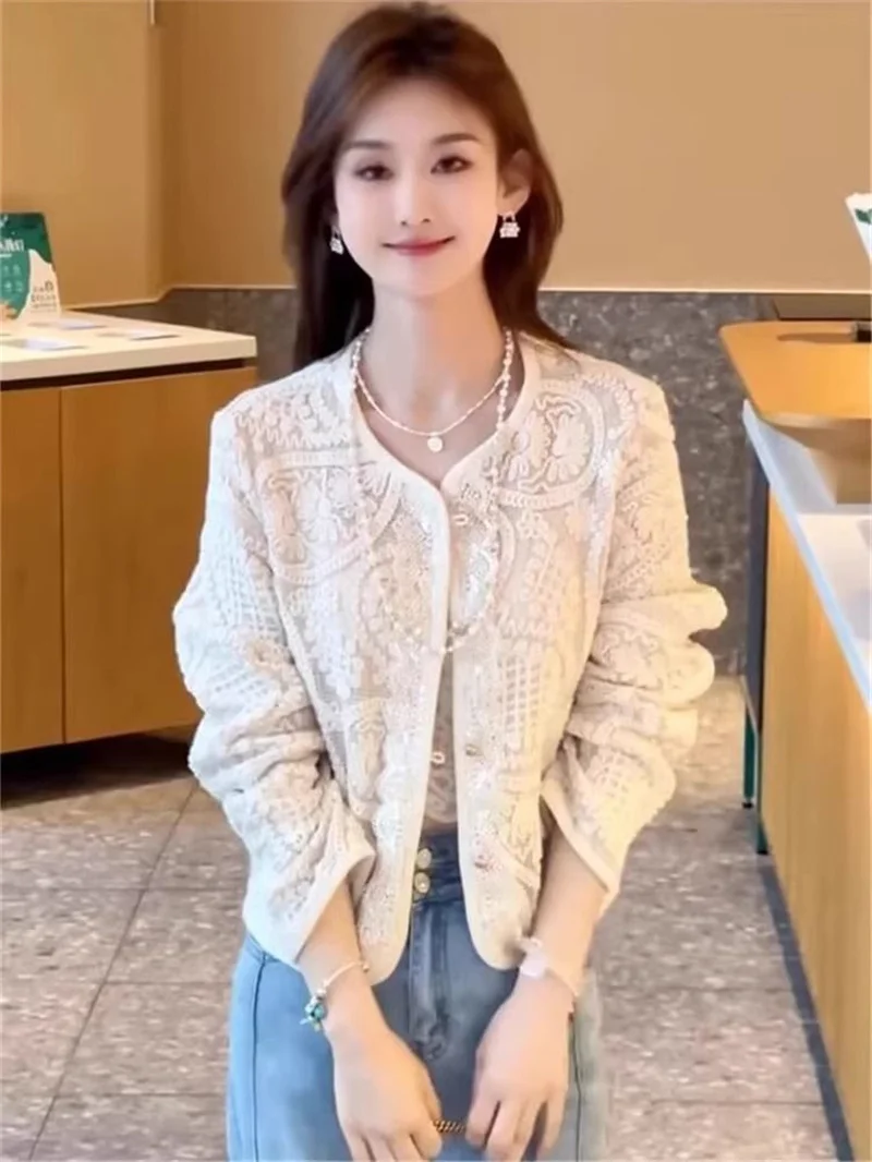 

Кружевная рубашка, весна-осень 2023, новый дизайн, рубашки, топы, женские красные рубашки с v-образным вырезом и длинными рукавами, иностранный темперамент, тонкие блузки