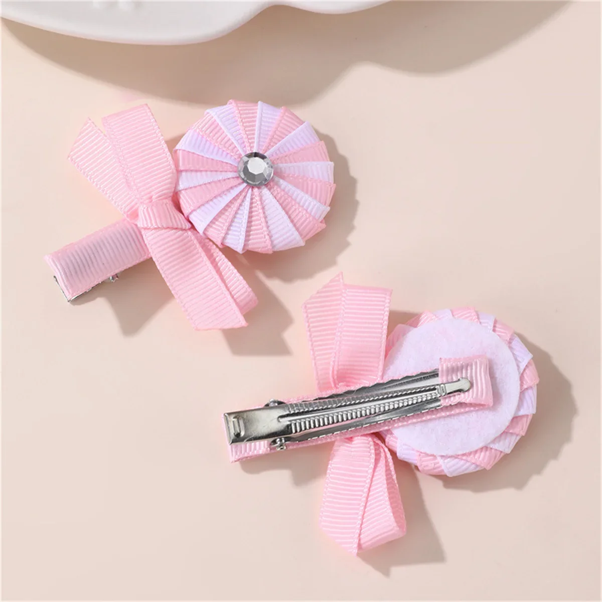 Lindas pinzas para el cabello de caramelo rosa: diseño de lazo de diamantes de imitación y piruleta, adorables pinzas para cola de caballo para niñas y niños
