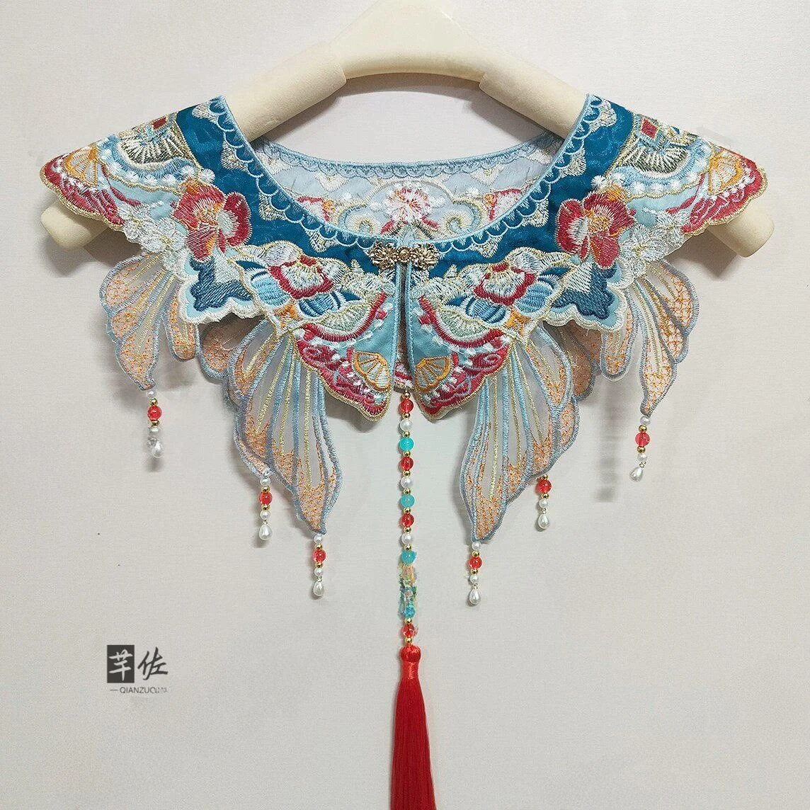 New Chinese Style Embroidered Cloud Shoulder Shawl Hanfu  Accessory Long Tassel Graduation Master Bachelor Costume P...