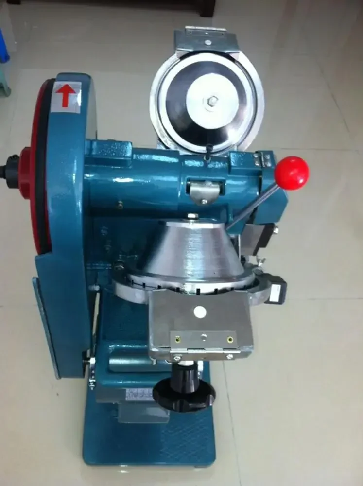 الملابس معطف واق من المطر حقيبة جلدية البلاستيك المفاجئة زر ثقب غرزة ربط آلة الصناعية العيينة زر ثقب ماكينة خياطة