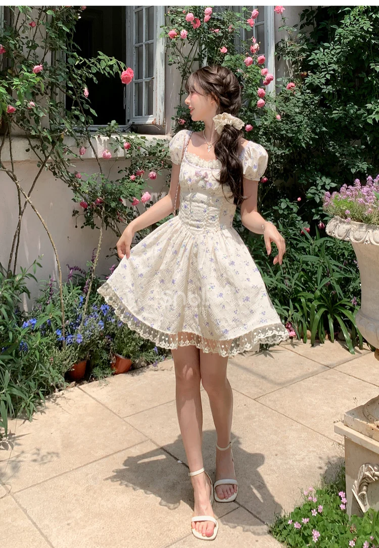 Abiti floreali Lolita dolci stile vacanza per ragazza giapponese Mori, collo quadrato, fiocco, maniche a sbuffo, vita alta, abito elegante da donna estivo