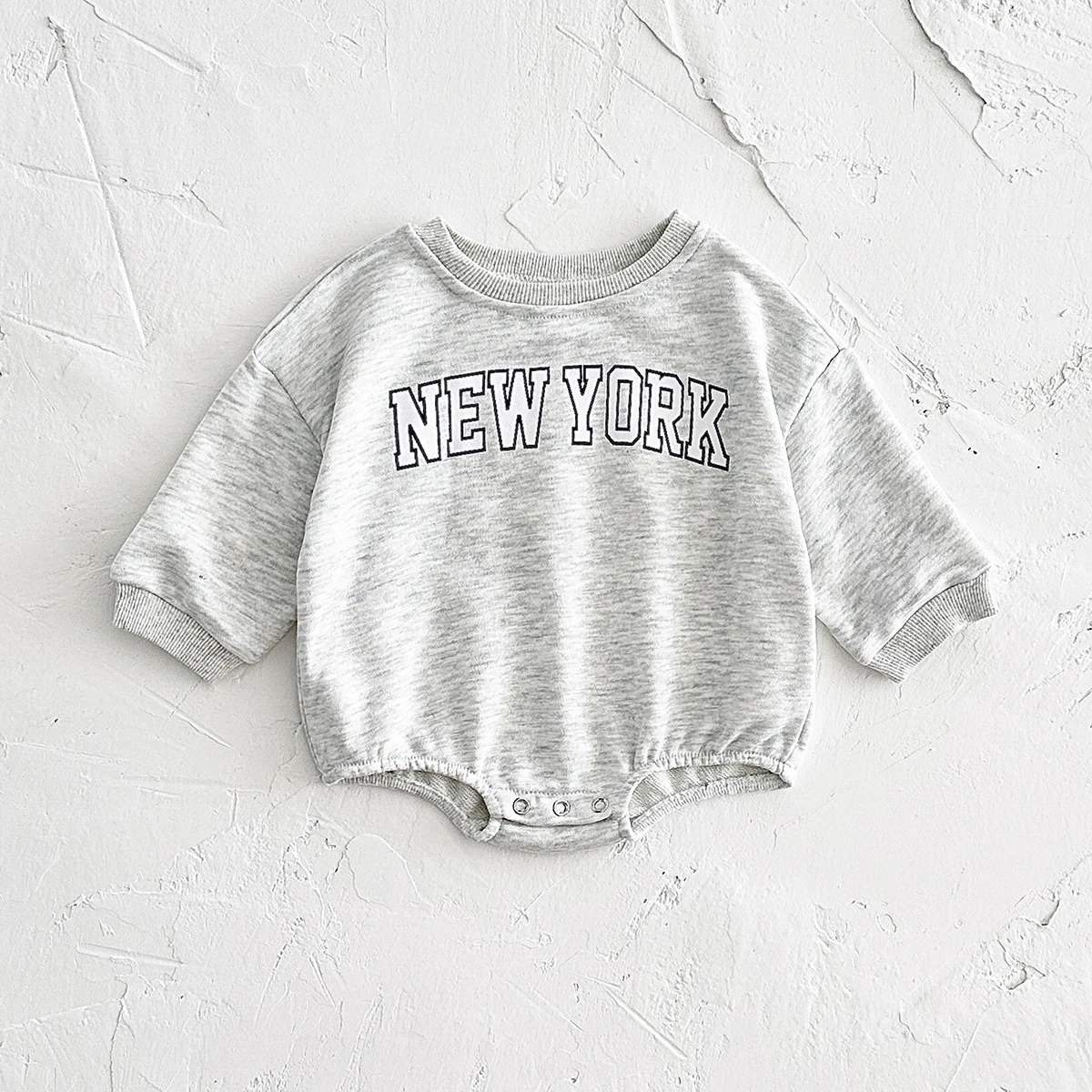 0-18M Baby Girls Clothes Bubble Romper Letter Print New York Pullover Button Triangle Jumpsuit Boy Spring Fall Stylish Bodysuit