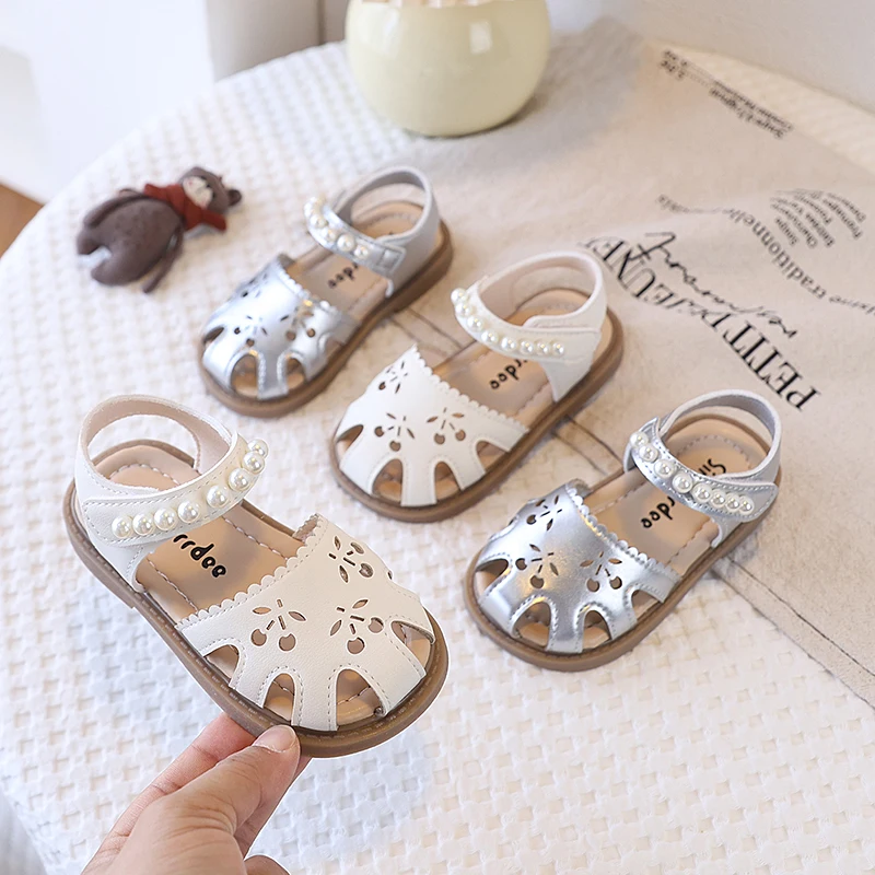 JGSHOWKITO Toddlers Girls Sandals Cut-outs Hollow Breathable Kids Soft Princess Summer Shoes with Pearls Beading Fashion 21-30