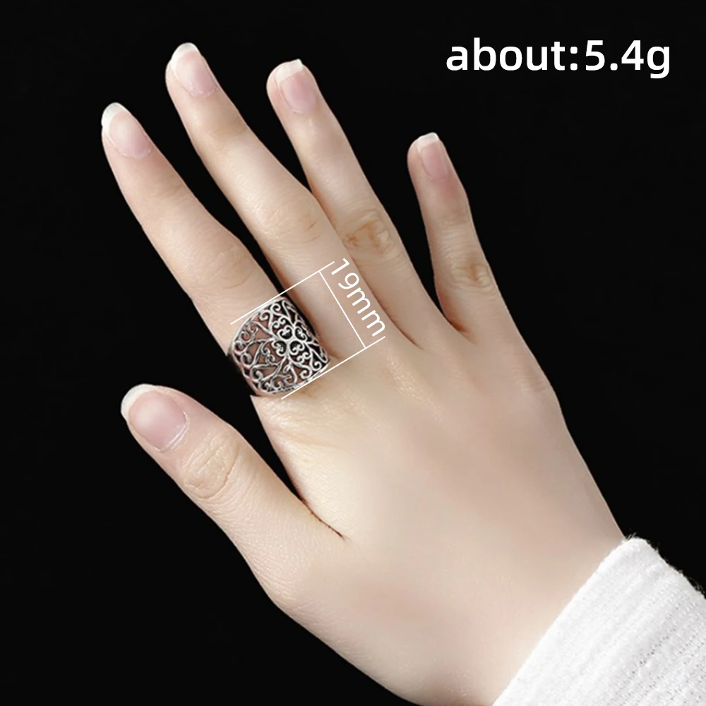 Huitan Vintage Hollow-out Women Finger Rings Silver Color Daily Wear Temperament Aesthetic Lady\'s Accessories Gift Wide Rings