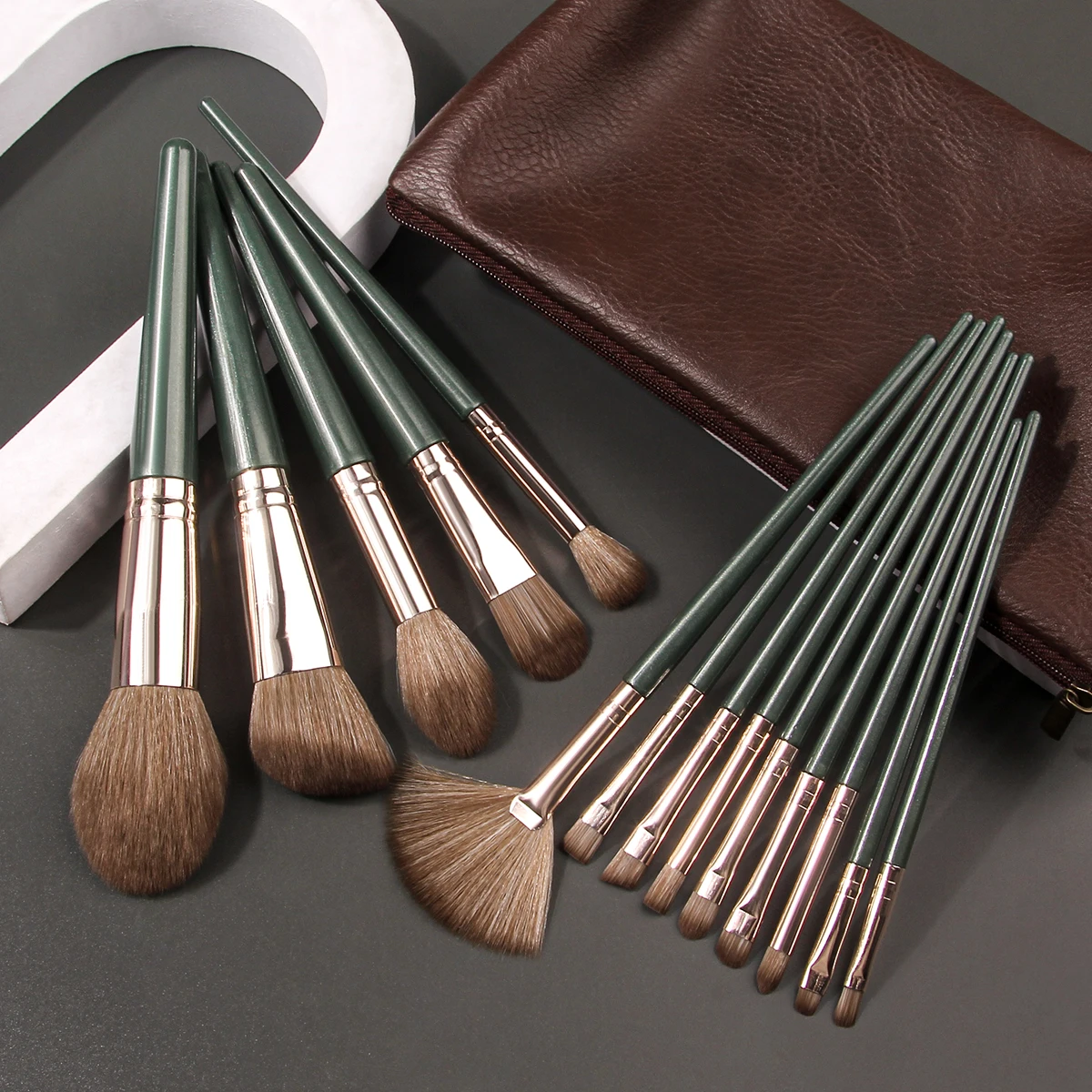 

15PCS professional makeup set brush paired with a PU makeup storage bag, high-quality facial makeup brush set brush tool