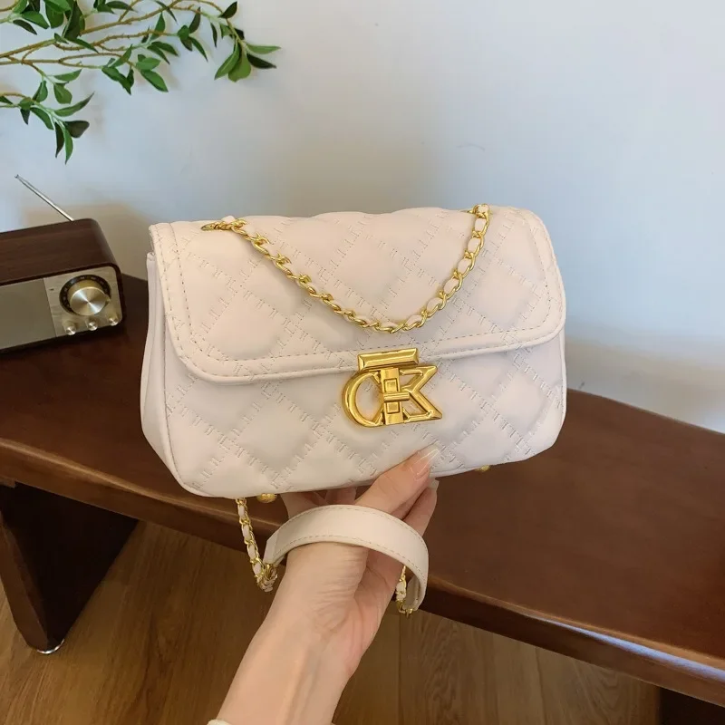 

2025 New Premium Quilted Chain Bag Women's New Versatile Minimalist Fashion Shoulder Crossbody Purse Elegant Lady Handbag