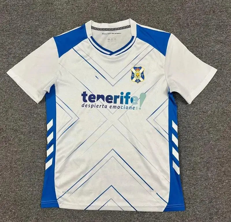 

2025 Nueva moda Nuevas camisetas de manga corta para niños y adultos Tenerife Camisetas de fútbol transpirables de secado rápido