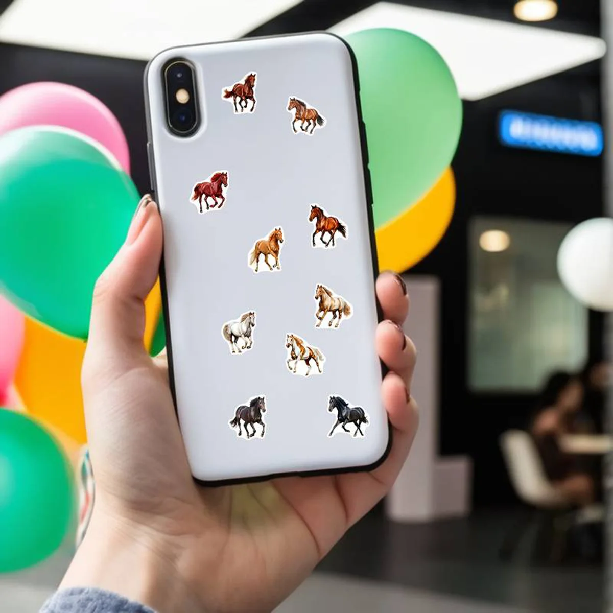 500Pcs /1 Rolls 2.5cm/1inch Running Ggalloping Horse Shaped Sticker Decoration Gift Box Sticker Label Stationery Sticker