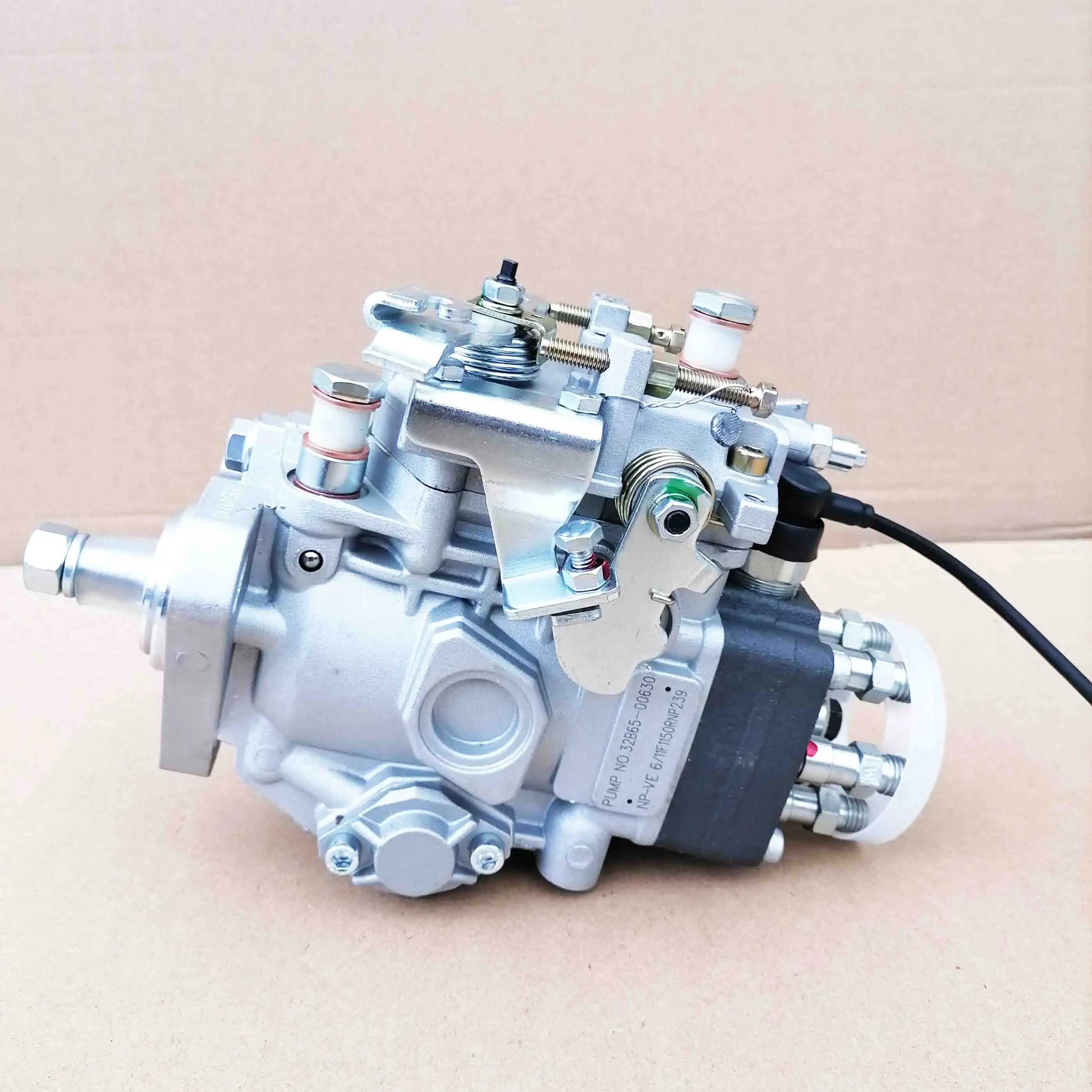 

High Pressure Fuel Injection Pump 104661-3030 NP-VE6/11F1150RNP239 For MITSUBISHI S6S Engine Forklift Truck Fuel Pump