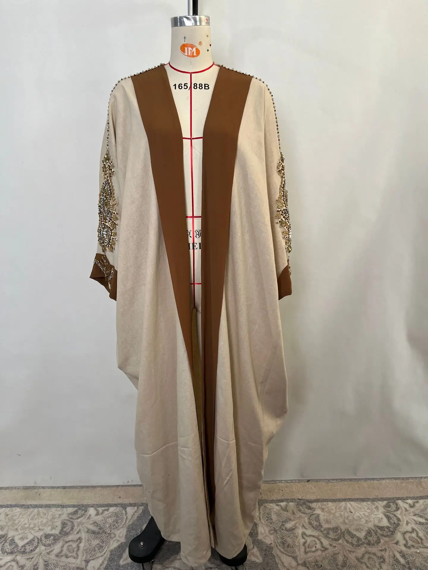 2025 Abaya aperto Dubai Diamanti Abito Caftano Islam Abbigliamento Abito musulmano per le donne Kimono Caftano Marocain Cardigan Jalabiya Islam