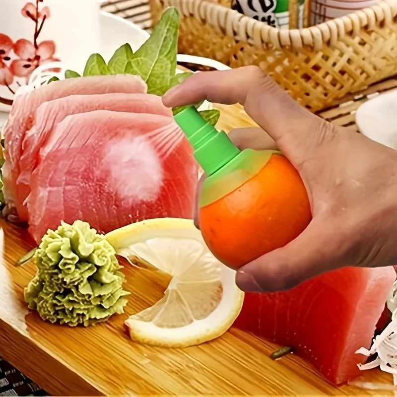 6 mini lemon juicers that can extract fresh juice for cooking and cocktails. Kitchen tools (1 large+1 small+circular base (set))