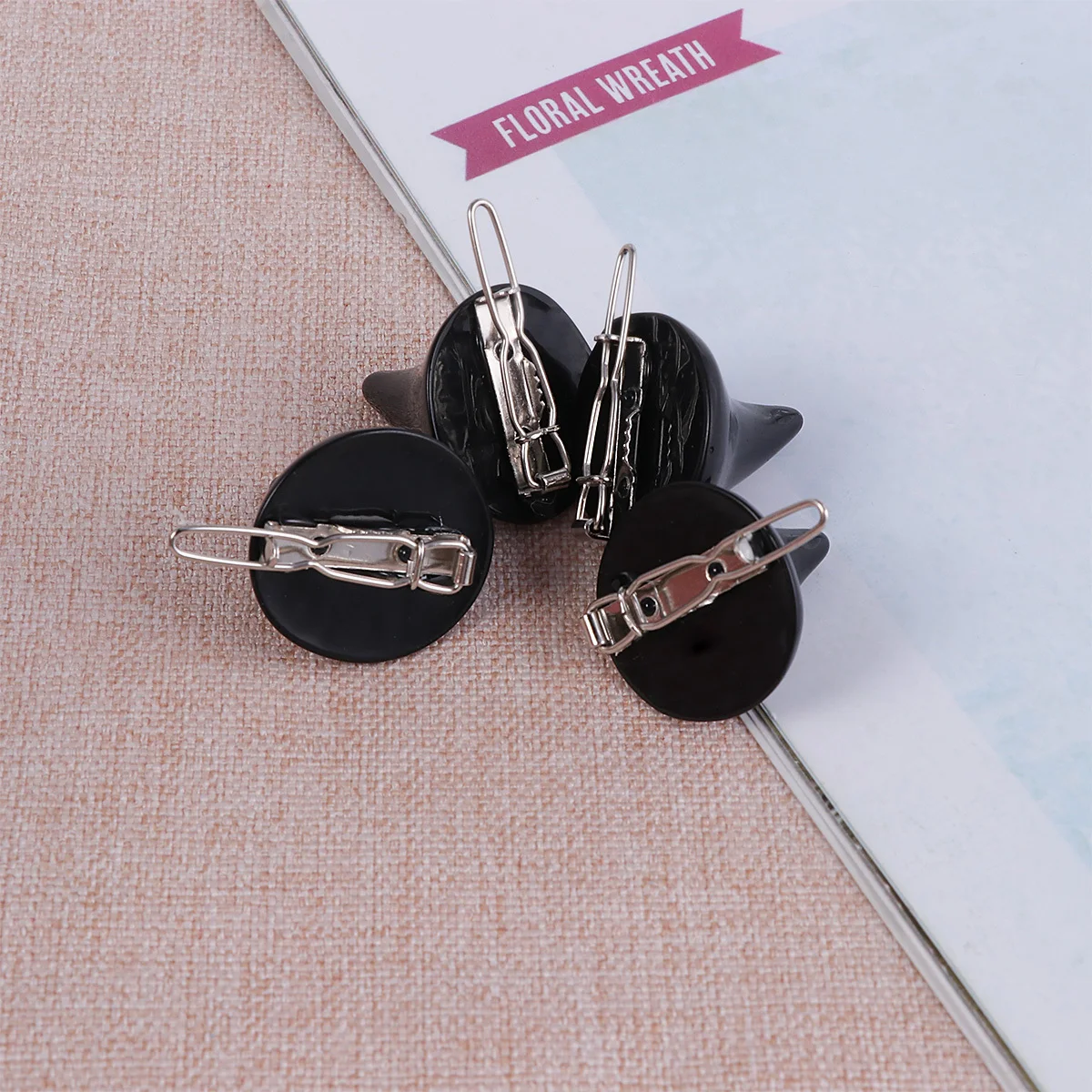 

4Pcs Black Devil Horn Hair Clips Exquisite Detail Comfortable for Halloween Party Hair Accessories Halloween Headwear