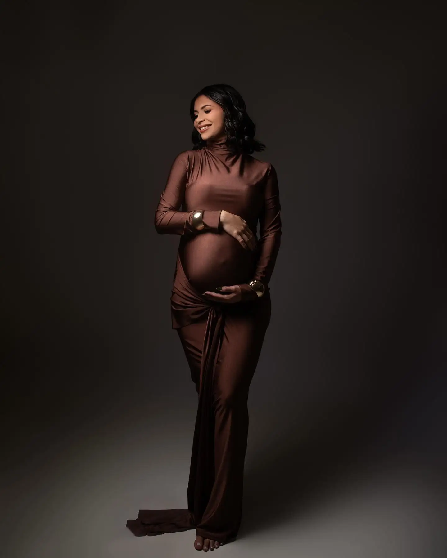 

2025 New Maternity Dress Photoshoot Elegant Nursing Gown with Trim Breastfeeding Dress for Baby Shower Pregnancy Photo Session