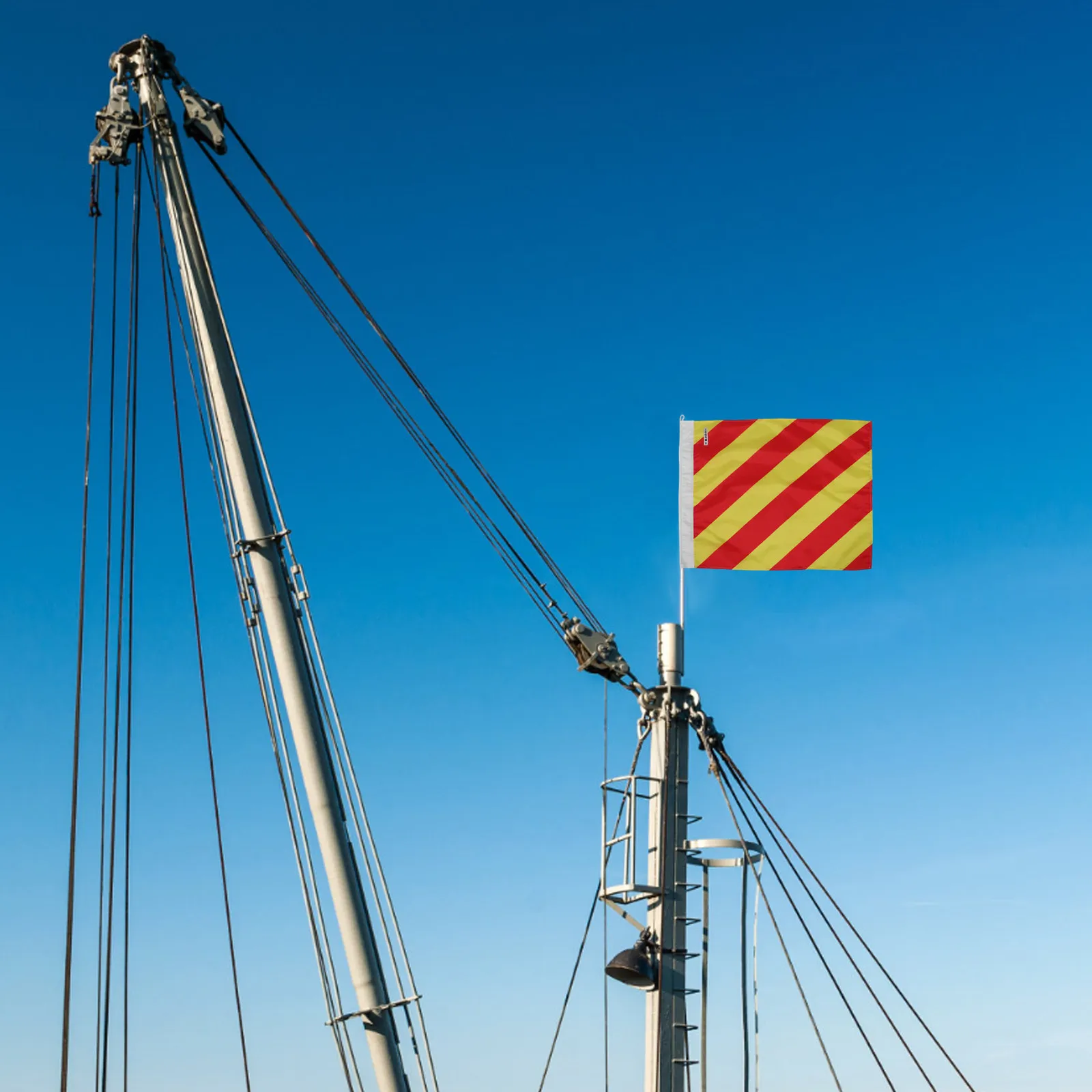 2Pcs Ship Signal Flags Marine Nautical Code Flags High Visibility Corrosion Resistant for Boat Safety Navigation Slow-Down