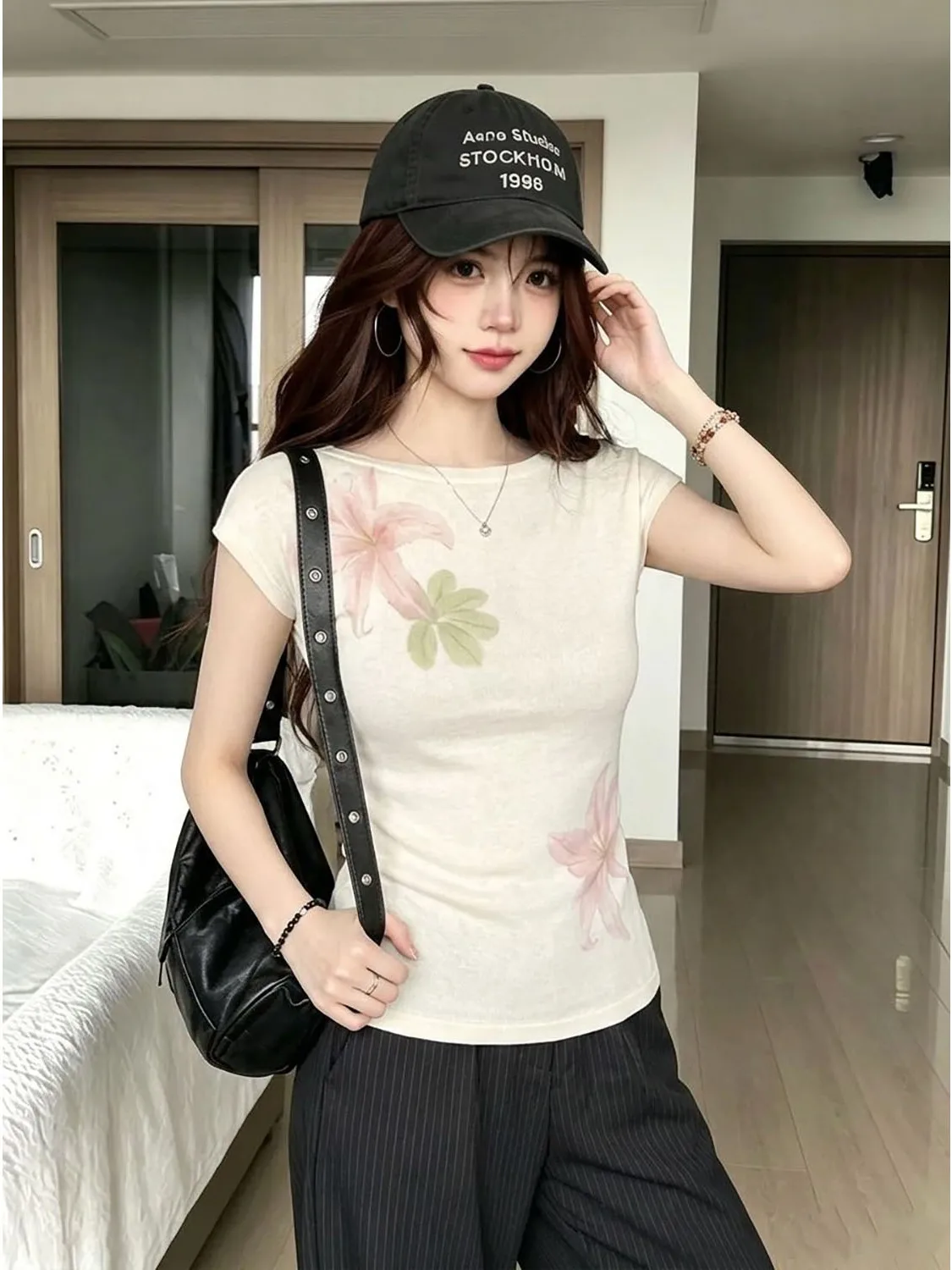 Korean Style Slim Fit Short Sleeve T-Shirt Women's Summer Floral Print Commute Versatile Slimming Top Korean Atmosphere Beige