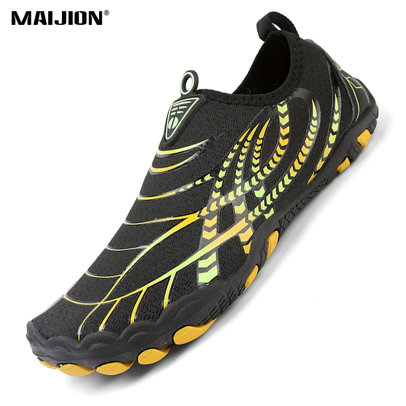 

Lightweight Slip-on Aqua Shoes Quick Dry Breathable Unisex Water Sports Shoes for Outdoor Wading Beach Walking Surfing Diving