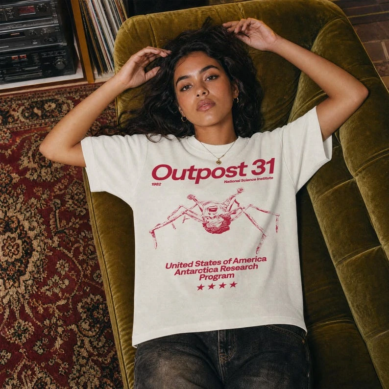 Outpost 31 Antarctica Sci-fi Horror Movie T-shirt Print Short Sleeve Harajuku Y2K Casual T-shirt Men Women Streetwear Tee Tops