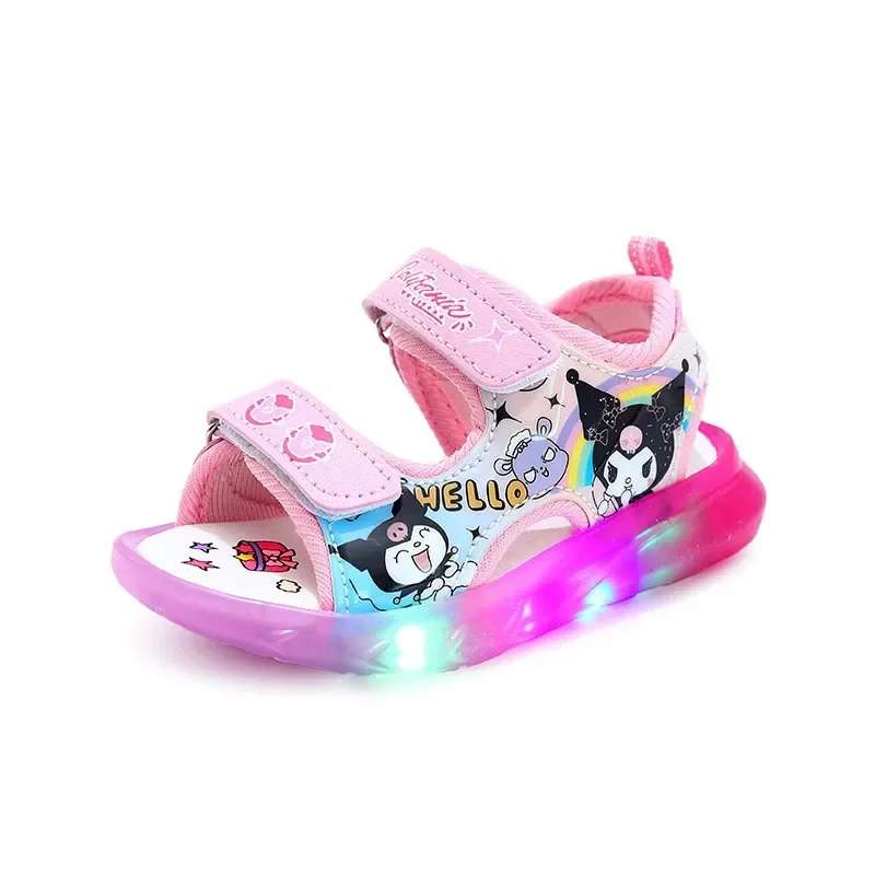 Sanrio Summer Baby LED Light Girls Boys Sandals Cute Cartoon scarpe Casual per bambini antiscivolo scarpe da spiaggia per bambini scarpe da esterno